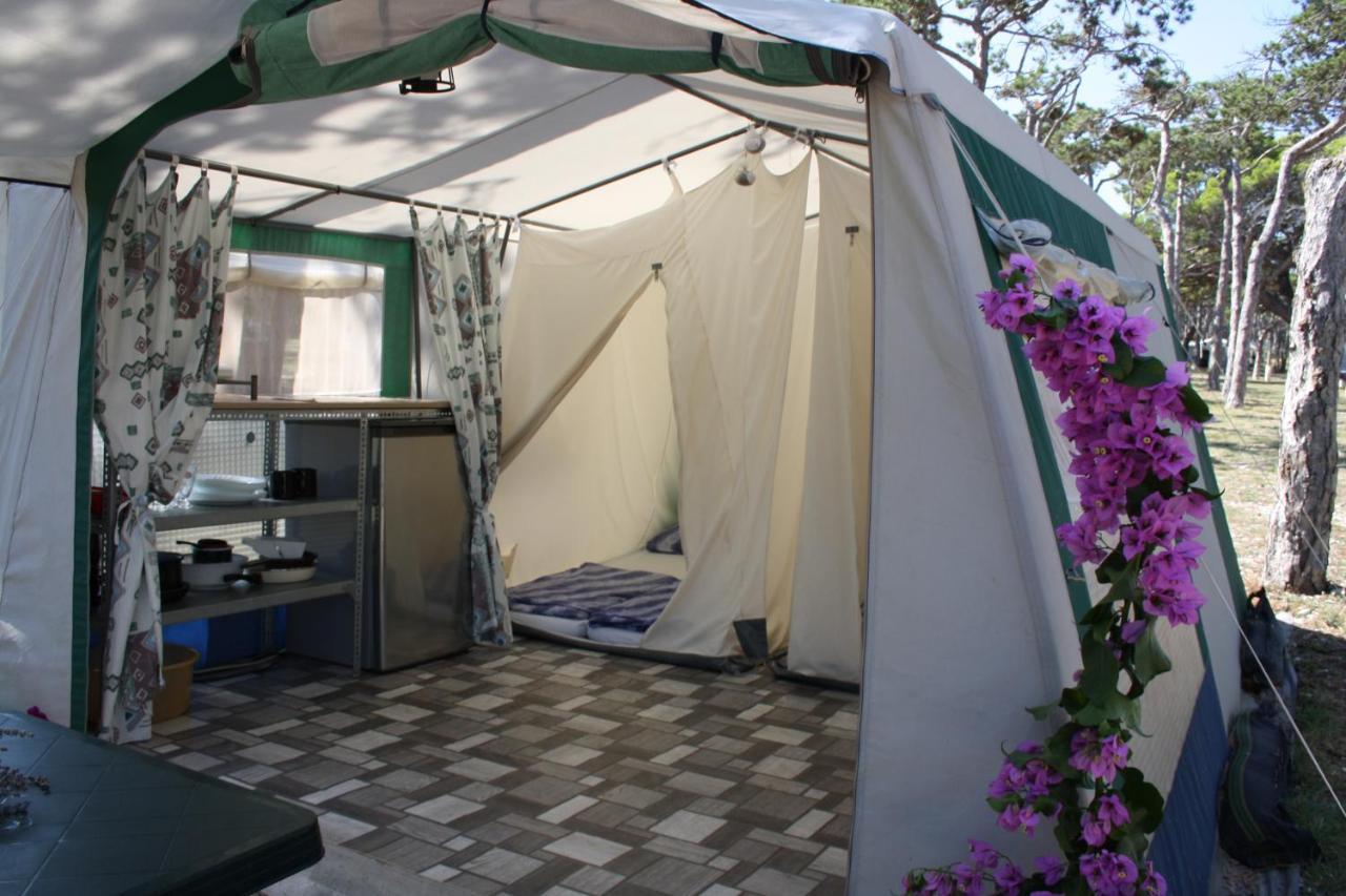 Camping Planik Hotel Razanac Luaran gambar