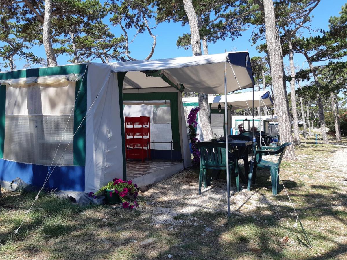 Camping Planik Hotel Razanac Luaran gambar