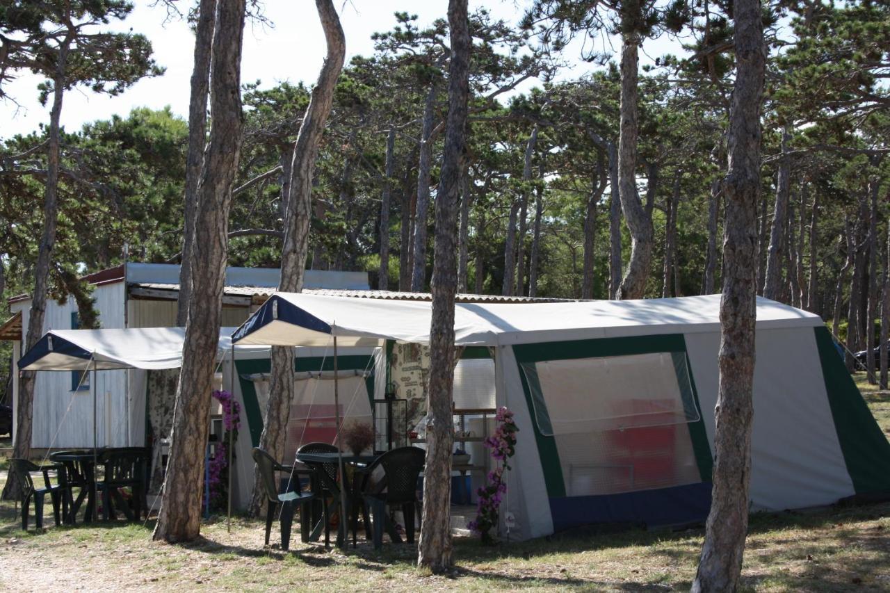 Camping Planik Hotel Razanac Luaran gambar