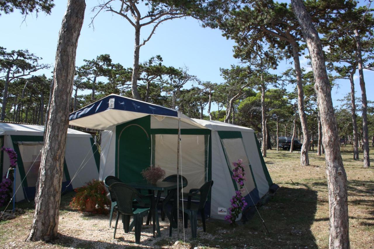Camping Planik Hotel Razanac Luaran gambar