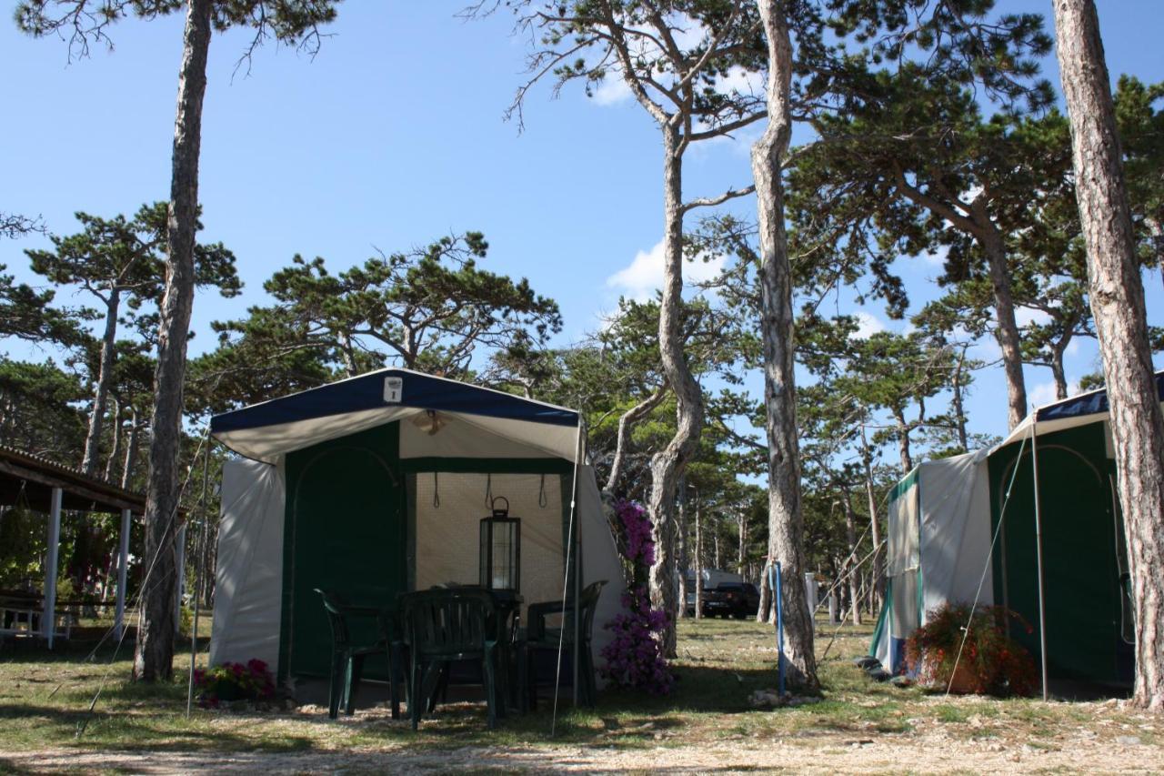 Camping Planik Hotel Razanac Luaran gambar